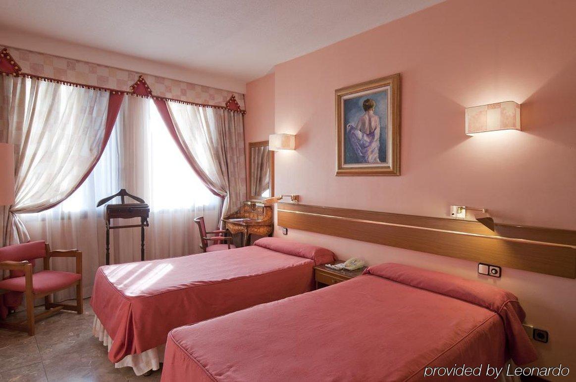 Foxa 25 Hotel Madrid Szoba fotó